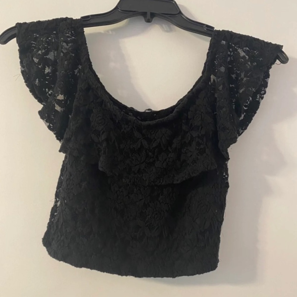 Black off the shoulder crop top